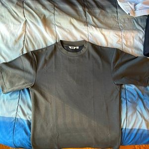 Uniqlo AIRism cotton crew neck oversized t-shirt